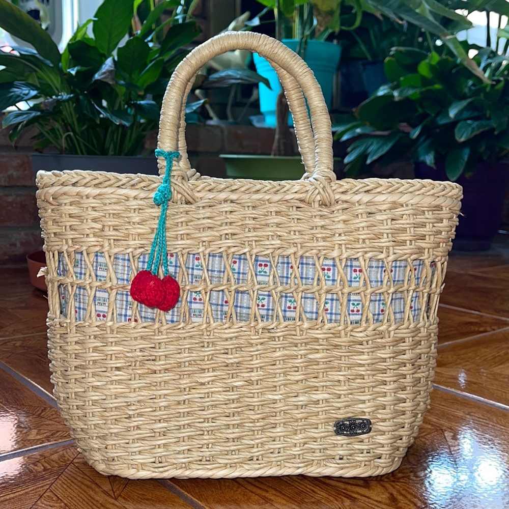 Cute Spring and/or Summer Straw Handbag